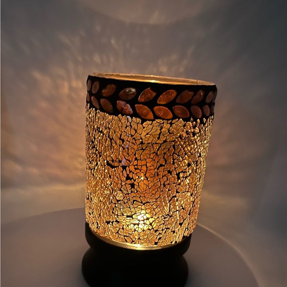 Gorgeous ⚜️🤎⚜️Candle Holder Glass Tealight Decorative